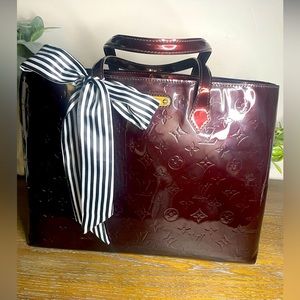 Louis Vuitton monogram vernis leather